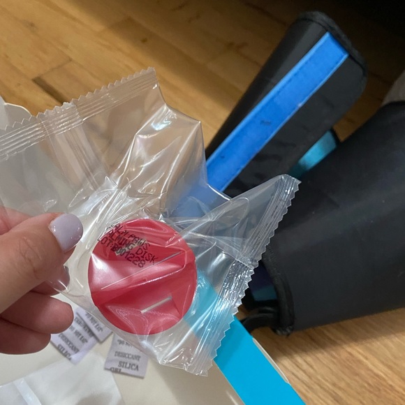 Calm Paws Caring E Collar - Picture 4 of 6